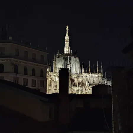 View Luxury Duomo * מילאנו
